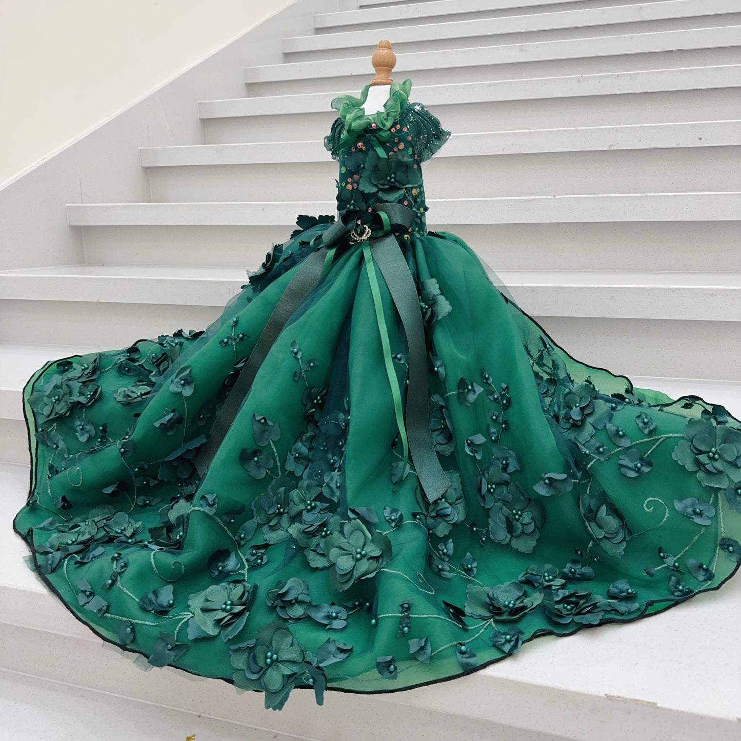 3D Flower Pearl Long Trailing Pet Wedding Dress